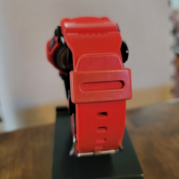 G-Shock Low Temp LCD Tide Data Digital Watch G-7900A-4 - Picture 6 of 7